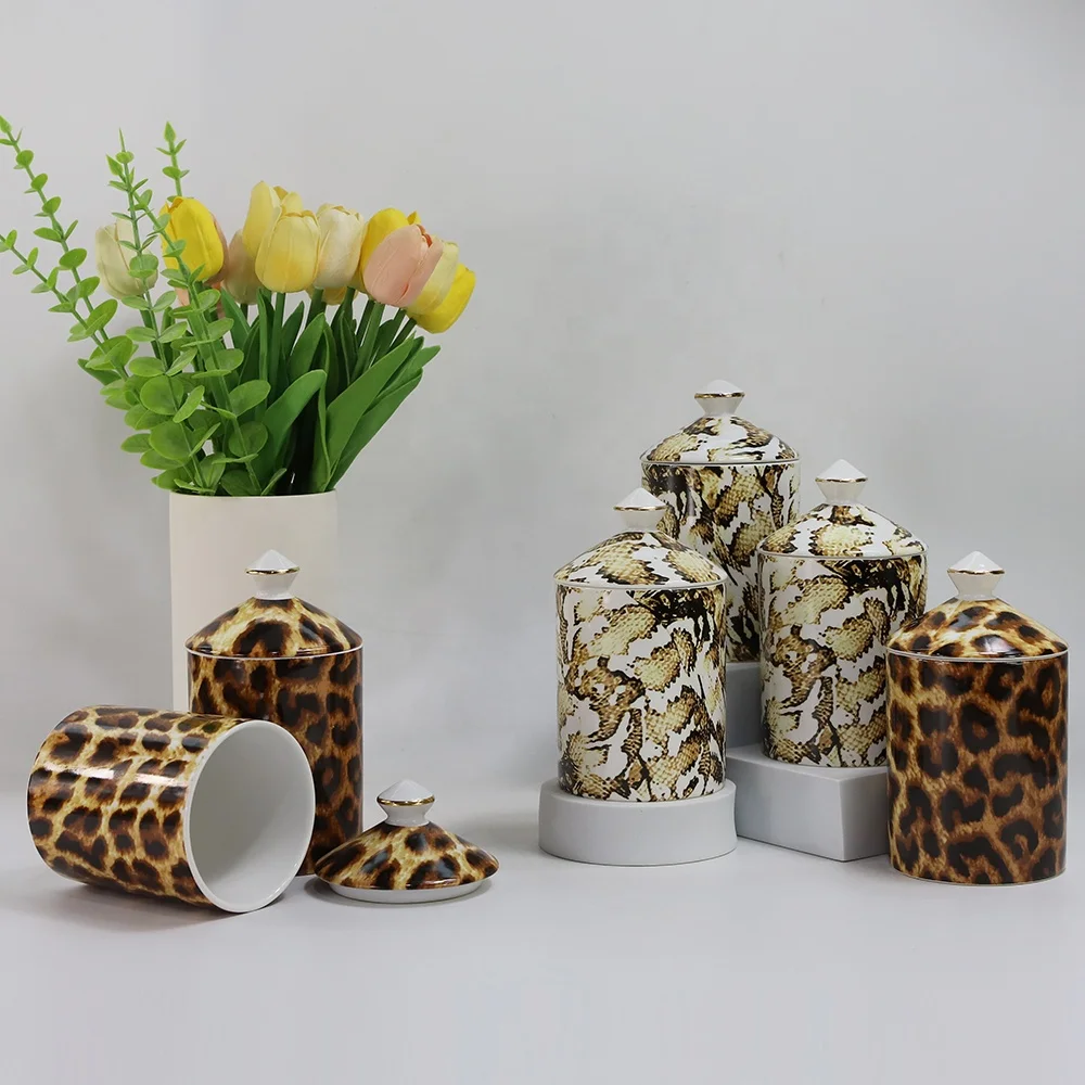 Luxury Candle Holder Decorative Tiger Diffuser Jar Ceramic Candle Vessel Ceramic Containers Custom Candle Jars With Lids manufacture