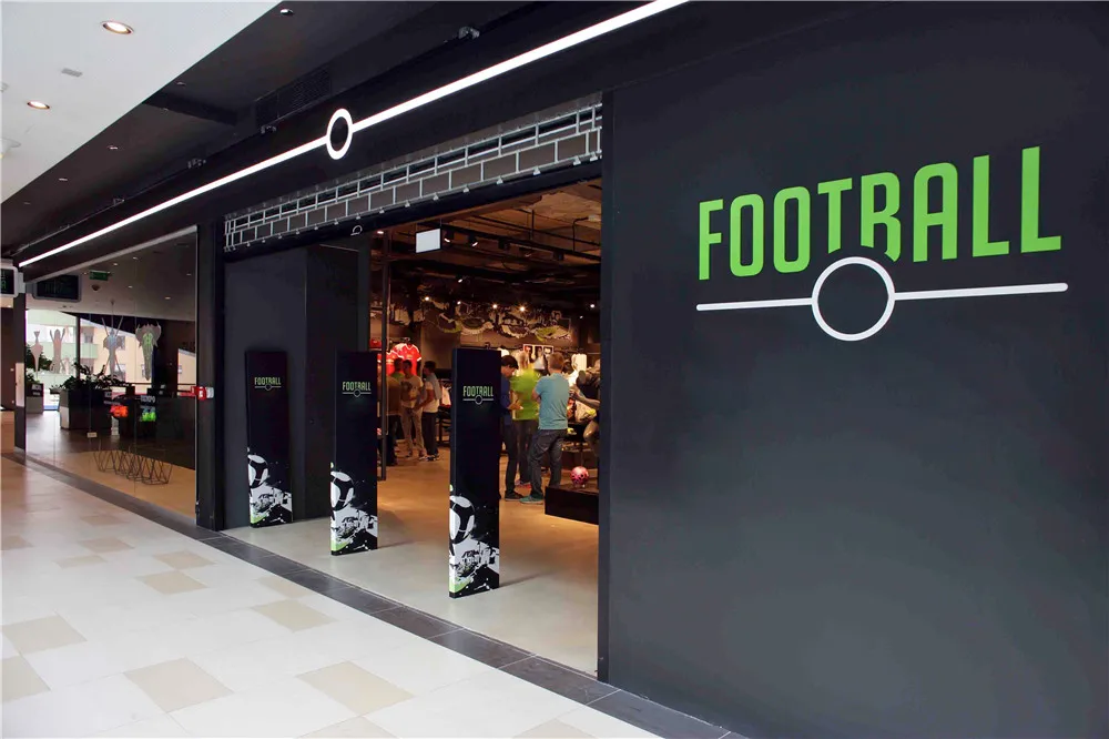 Modern Industrial Design Style Custom Commercial Sport Sneaker Wall Display Shelves for Sportswear Shop Interior Fixtures