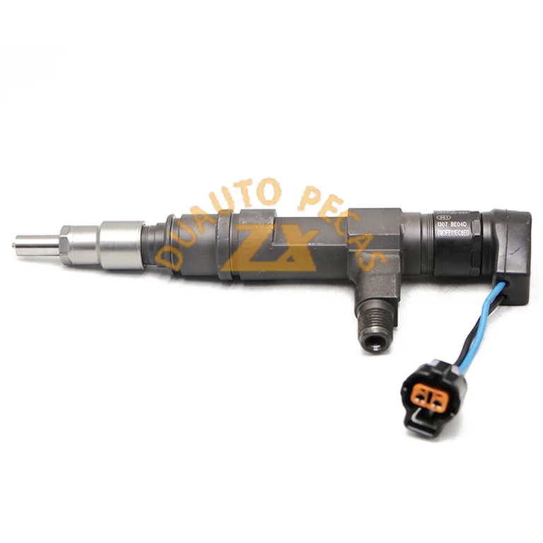 KamAZ 0445120153 201149061 燃料スプレーノズルインジェクター原油