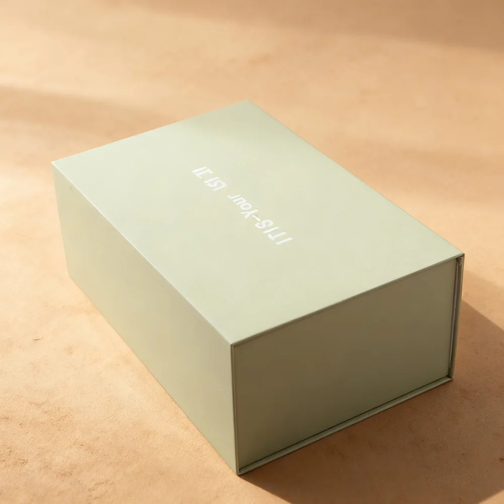 Jäykkä kartonkivaatemakuulaatikko – premium valmiiksi jälleenmyytäväksi hiha- ja muotilaatikoksi