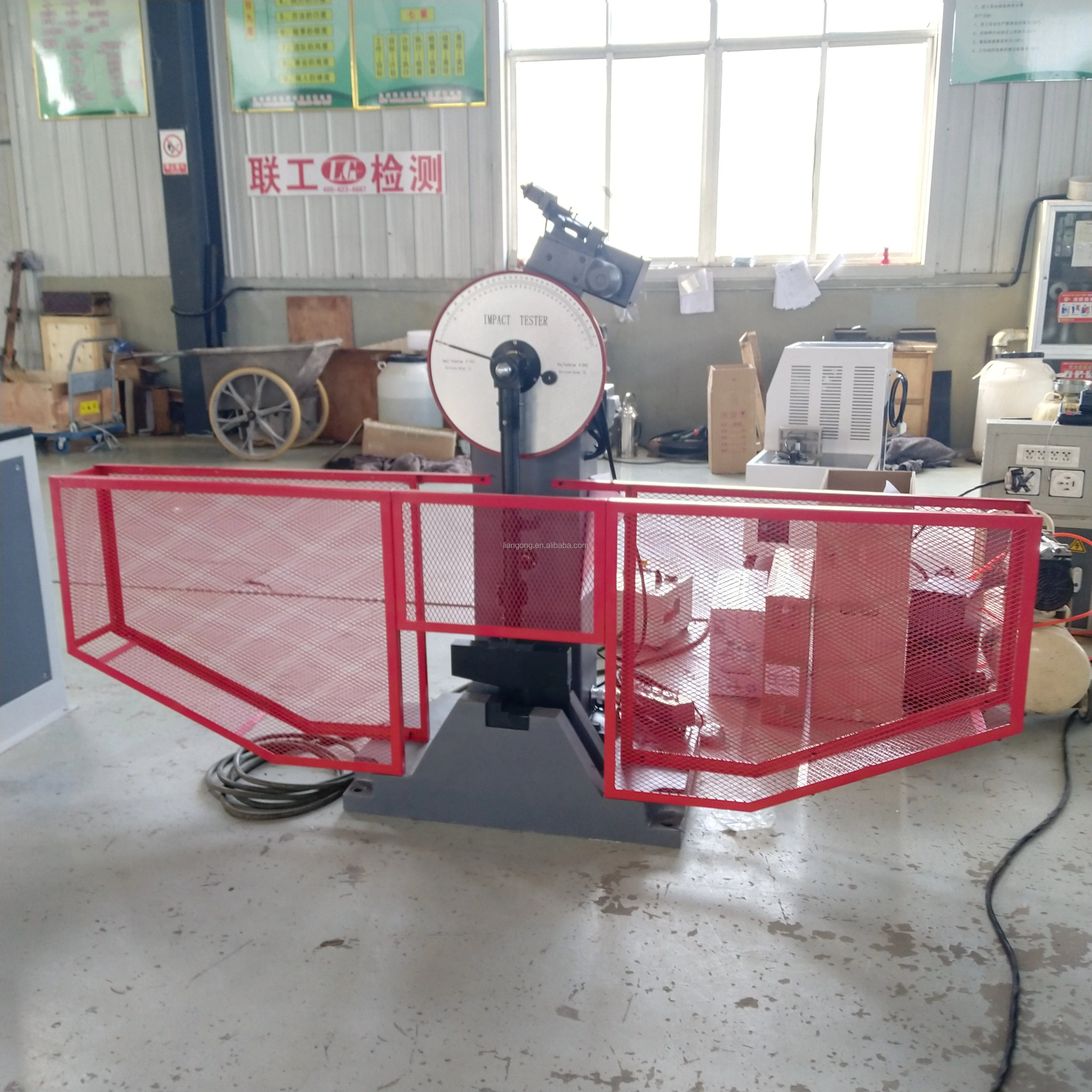 Steel Materials Pendulum Charpy Impact Testing Machine 300J 150J Steel Materials Pendulum Charpy Impact Testing Machine 300J 150J