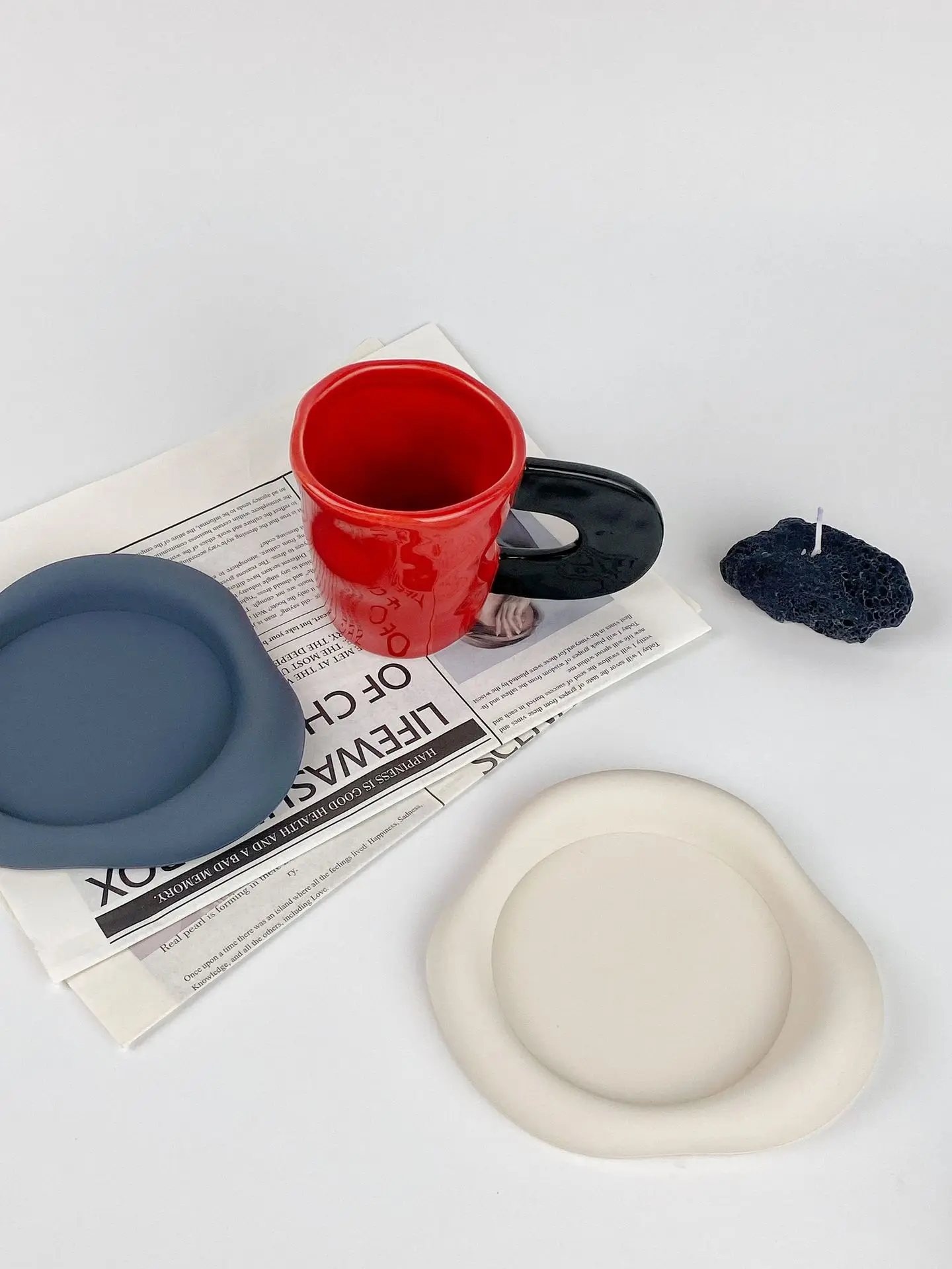 Irregular Silicone Heat-Resistant Tea & Coffee Coaster Cloud Design Household Use 25mm Thick Anti-Slip Anti-Scald manufacture