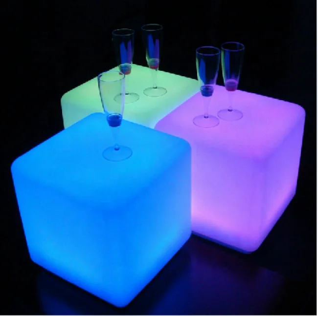 Outdoor LED Cordless Cube Chair Color Changing Light Waterproof Plastic Outdoor Glowing Cube Stool and Table Sets 60 Cm 24 Inch