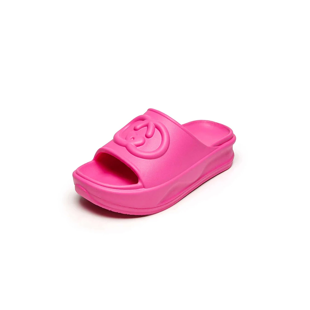 2023 Summer New Soft Slides Sandales Femme Plat Fashion Designers