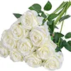 Rosas rojas (tela de seda)
