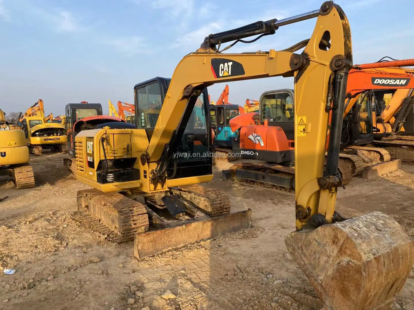 Crawler Excavator Used Caterpillar Cat303.5 / Second-hand Japan Engine ...