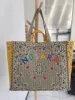 Grigio Khaki Principale con Rifiniture Giallo Senape