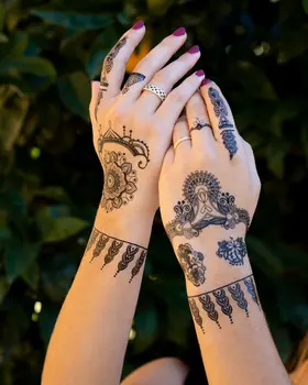 2021 Professional Henna Girl Style Temporary tattoo for Hand Different design Waterproof arabic tattoo sticker