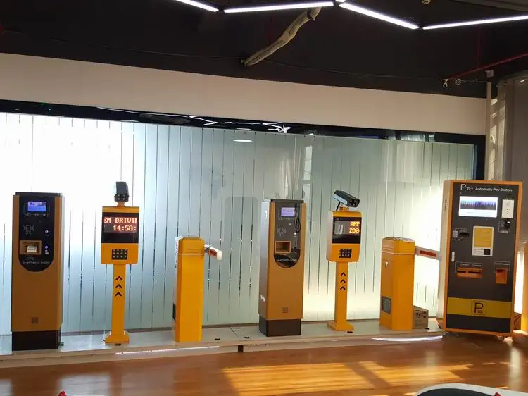 Smart LPR Camera Parking System Solutions for Parking Lot
