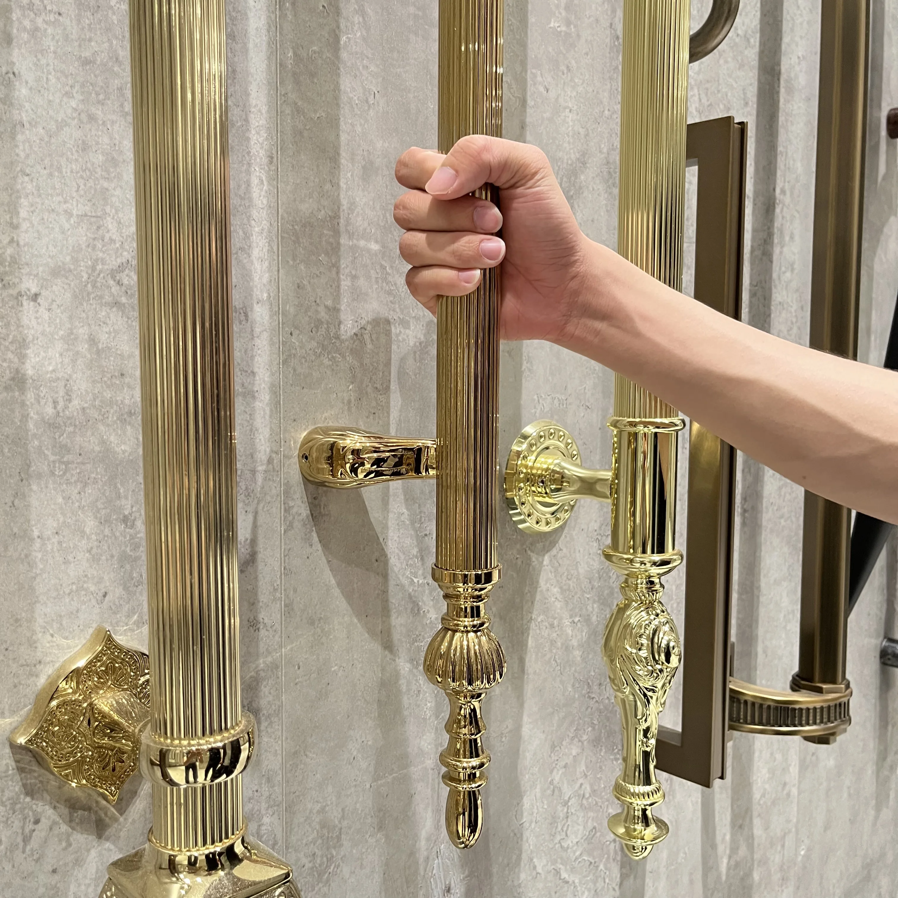 Hot Sales Classical Design Brass Luxury Door Handle High Level Glass
