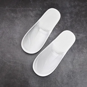 White Disposable Closed Toe SPA Hotel Bathroom Slippers