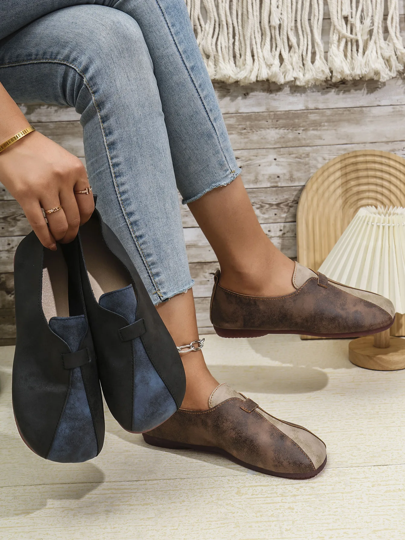 2024 Spring And Autumn New Single Shoes With Low Heels And A Comfortable Flat Pedal