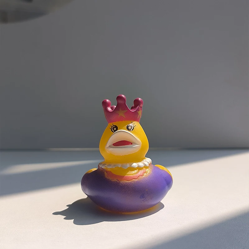 PVC Plastic Swimming Floating Squeeze Squeaky Rubber Little Yellow Princess Duck with Crown