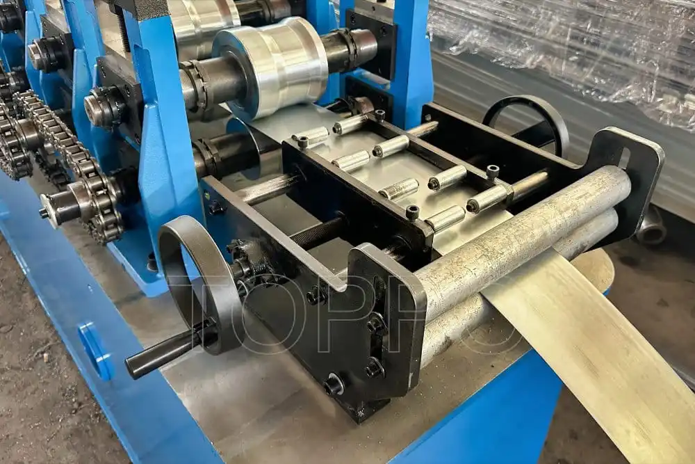 Metal Slats Rolling Sheet Making Saw Cutting Garage Roller Shutter Door Molding Roll Forming Machine