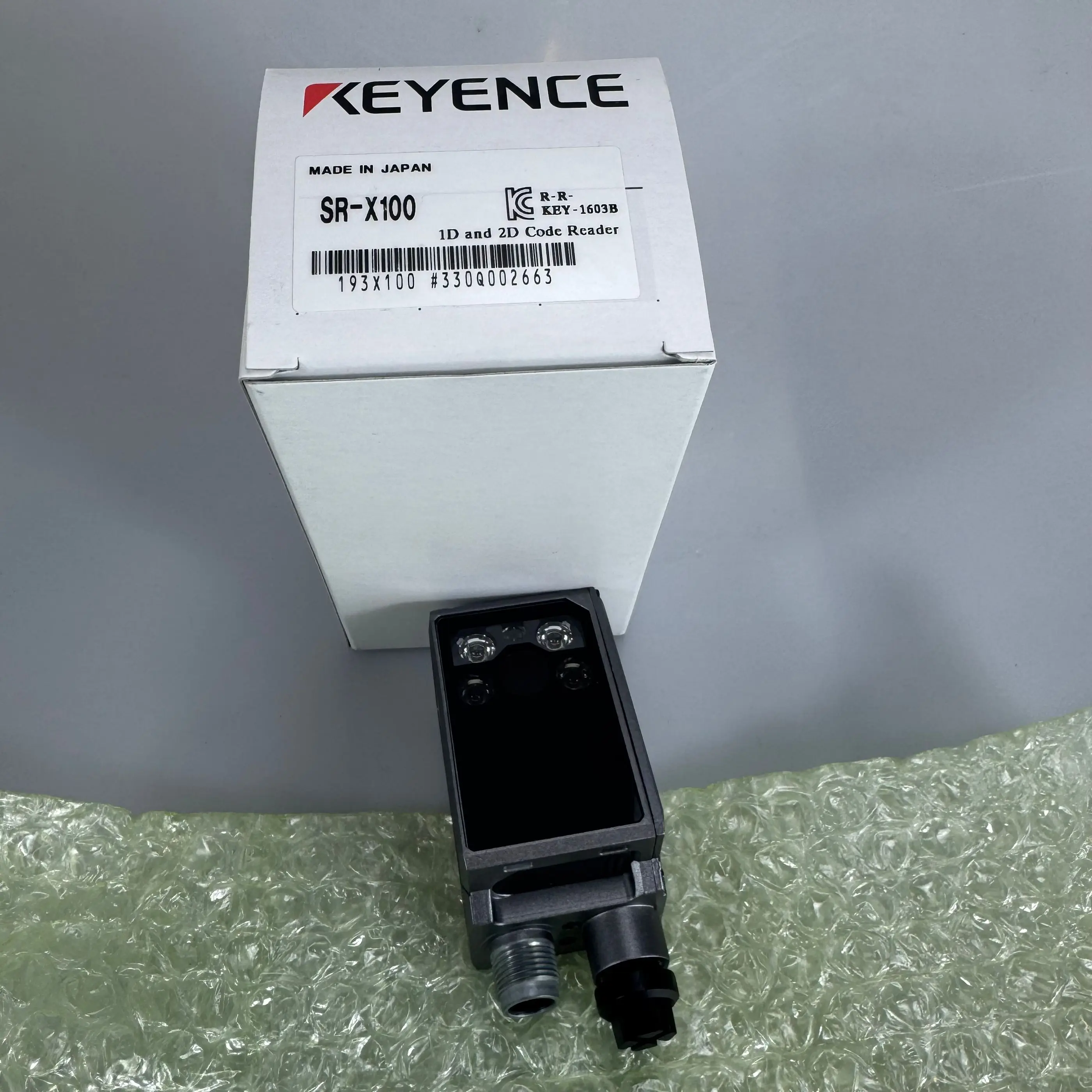 ブランドの新しいKEYENCE SR-X100バーコード/QRコードリーダー
