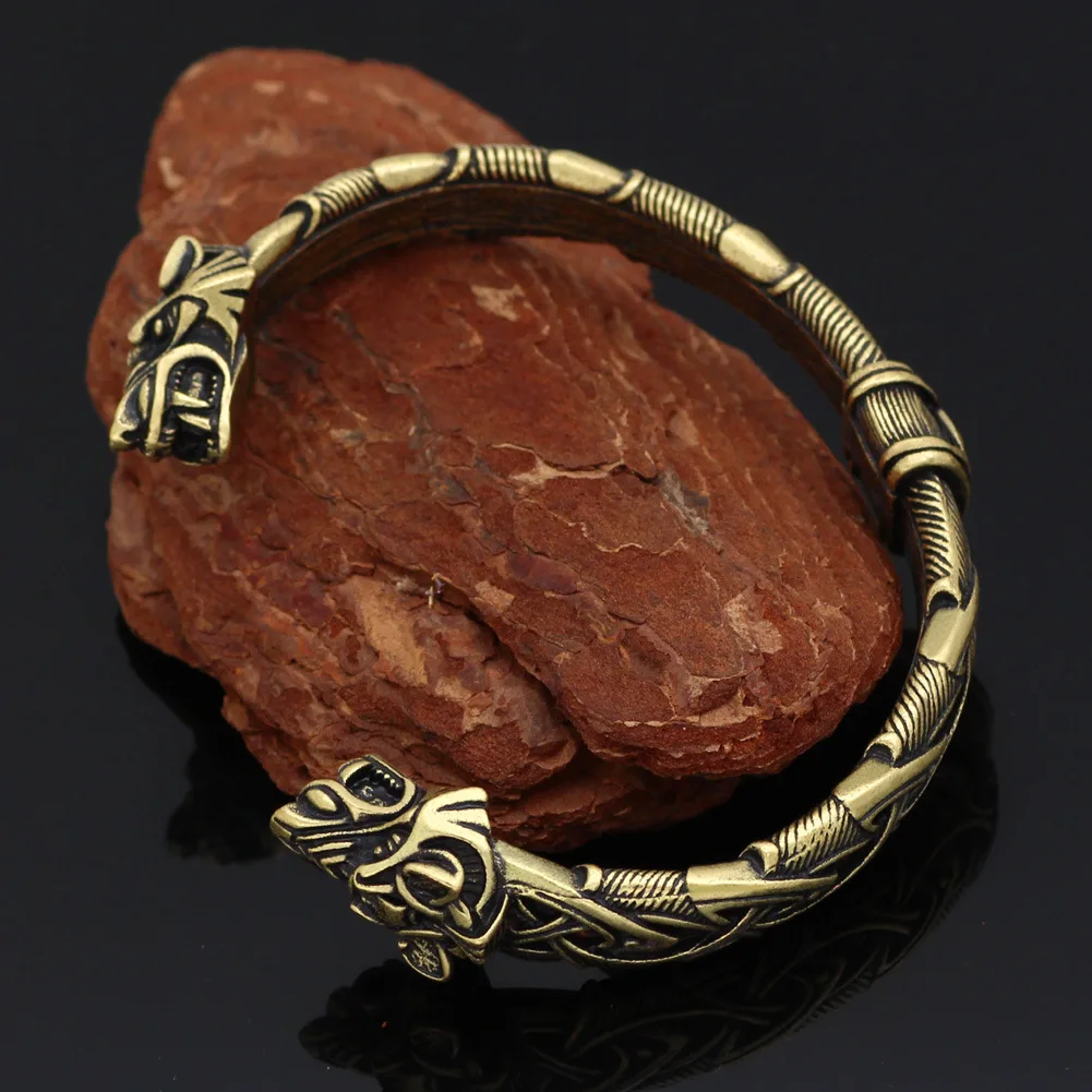 Bracciale Da Uomo In Acciaio Inox In Acciaio Inox Cubano Con Testa Di Lupo Fenrir E Rune Vikings