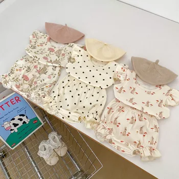 Ins New baby girl children's summer clothing cute rabbit print flounced sleeve top lace shorts girl suit