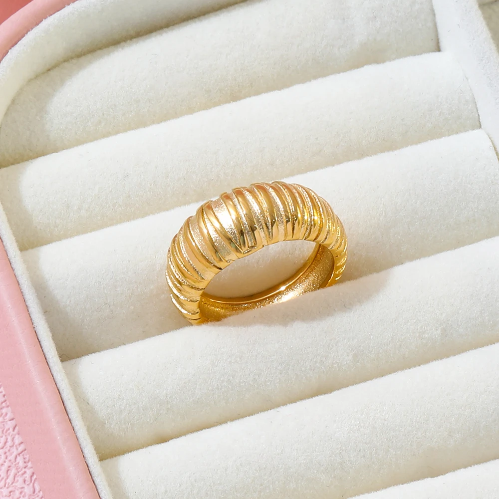 High End PVD  Gold Plated Chunky Gradient Croissant Rings for Women Stainless Steel Jewelry