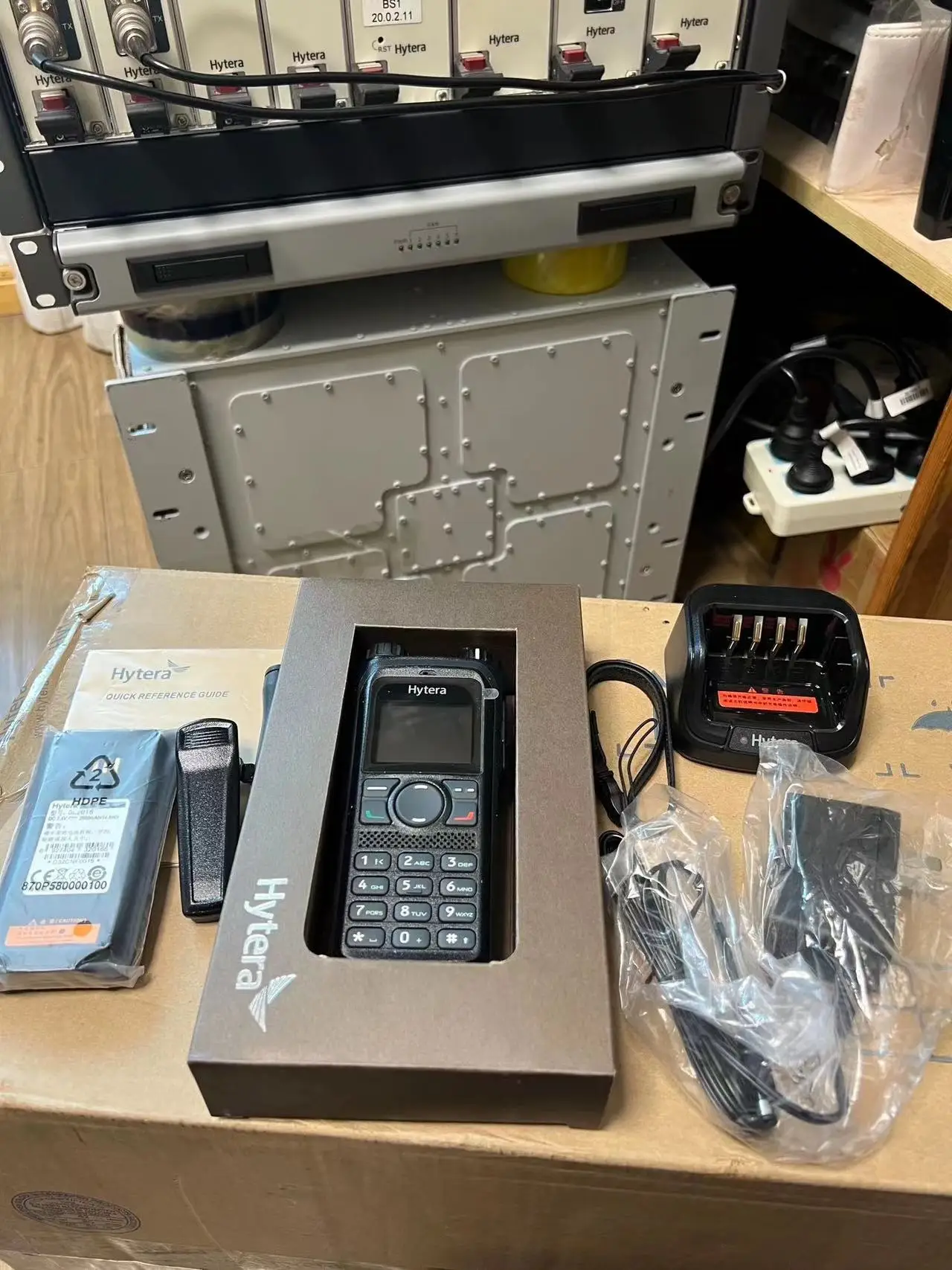 Hytera Pd98x PD982/pd785/pd980/pd986/pd988 Professional DMR Portable Two-way Radio UHF DMR Walkie Talkie