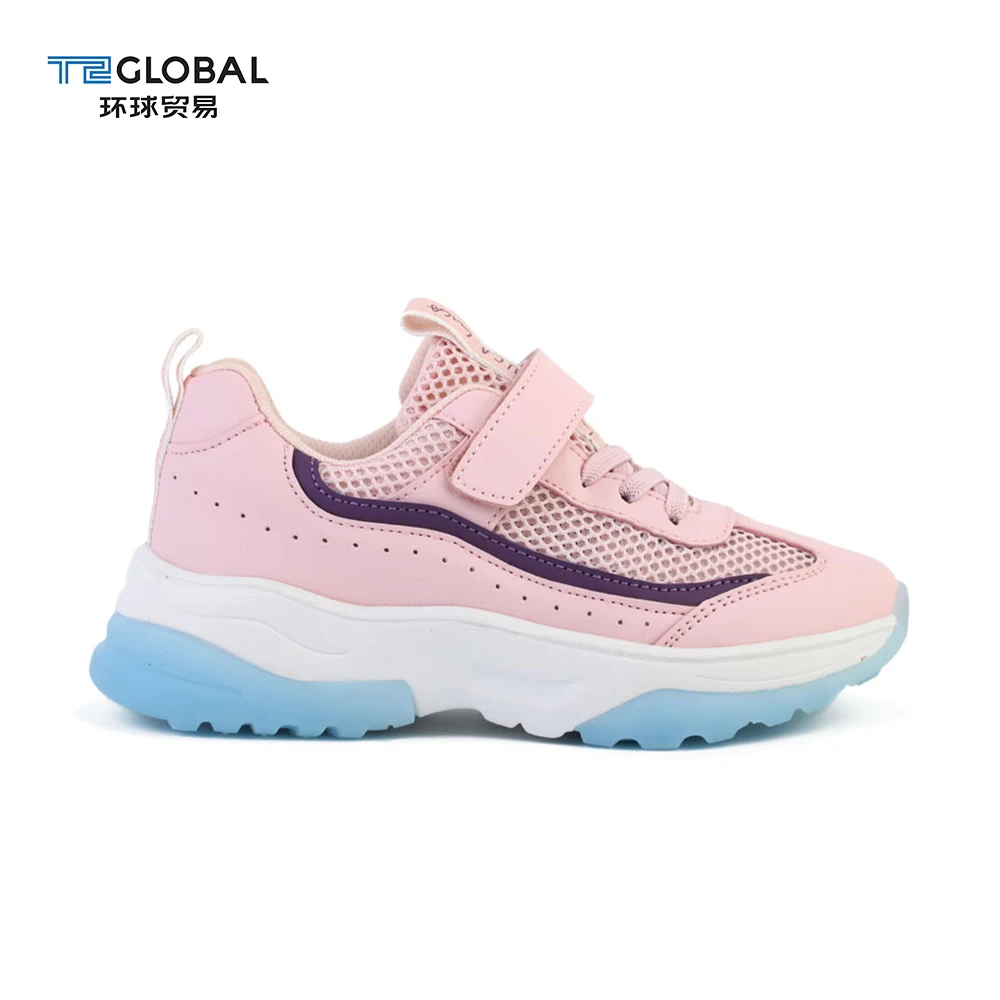 Легкая детская спортивная обувь на танкетке для девочек