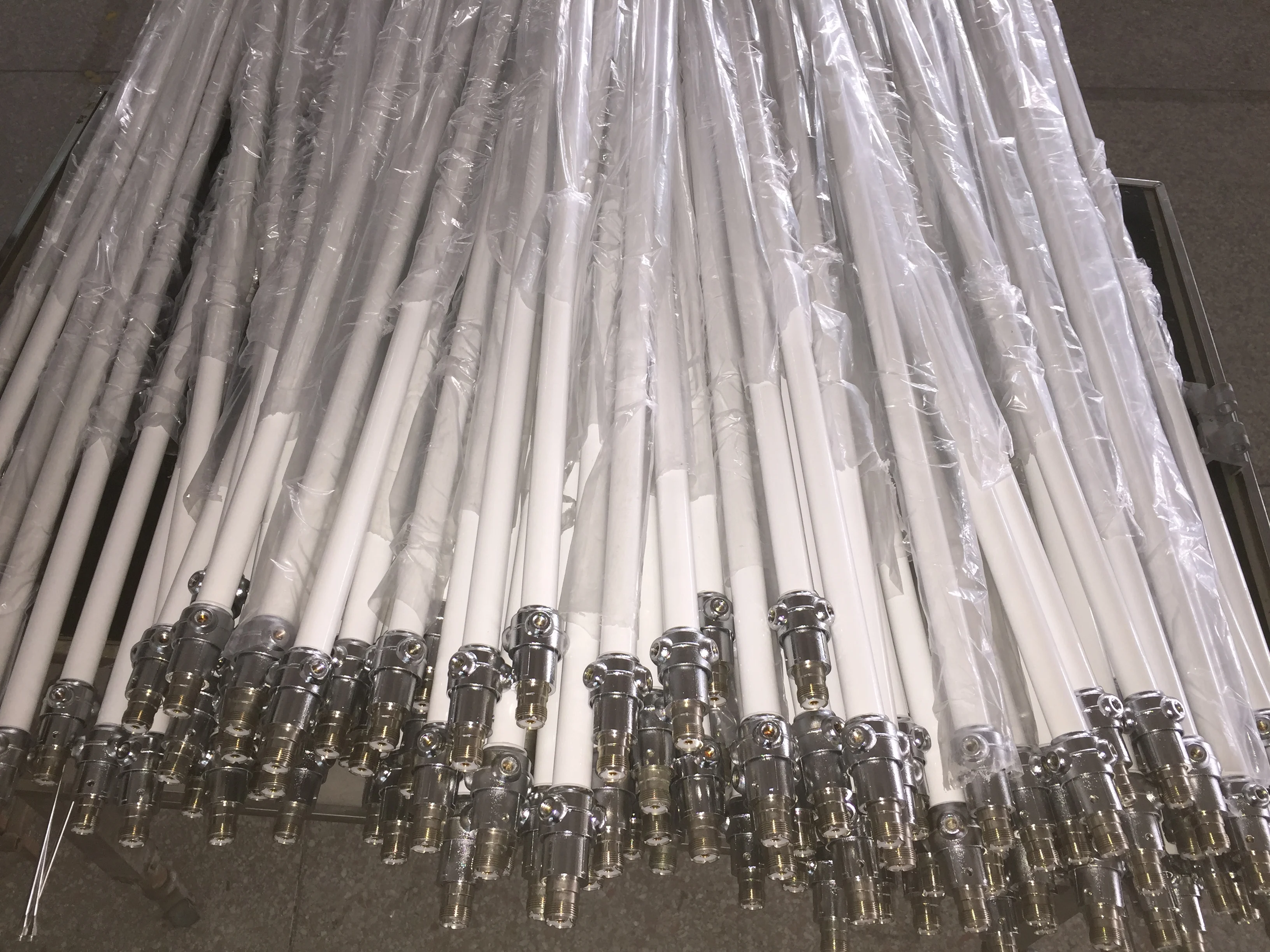 【DIAMOND】144/430Mhz X-300 144/430mhz Diamond Antenna - SDX300 X300 Fiberglass Base Station