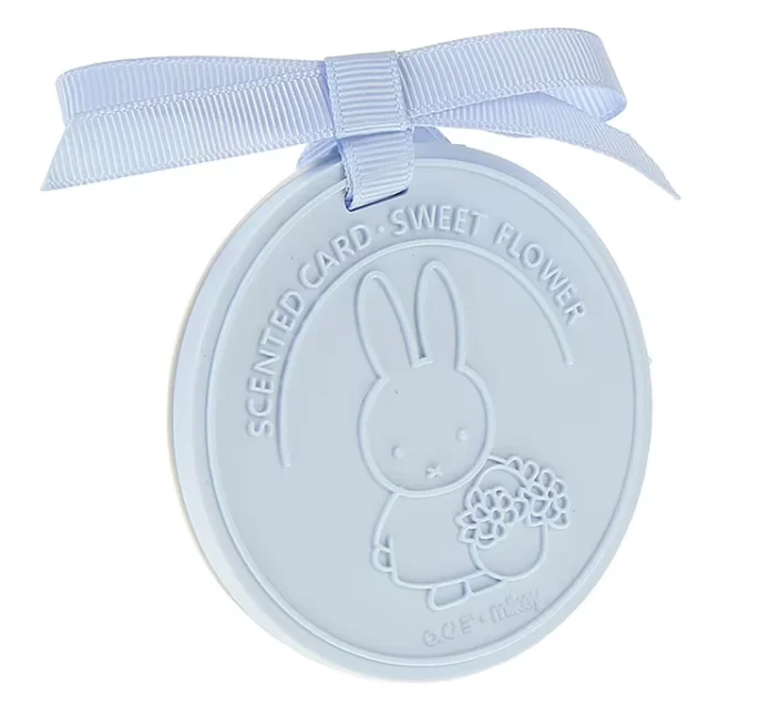 manufacturer direct sale high quality rubber scented card long lasting fragrance tablet air freshener for car wardrobe suitcase and home use customizable oem odm aromatherapy fragrance supplier-4