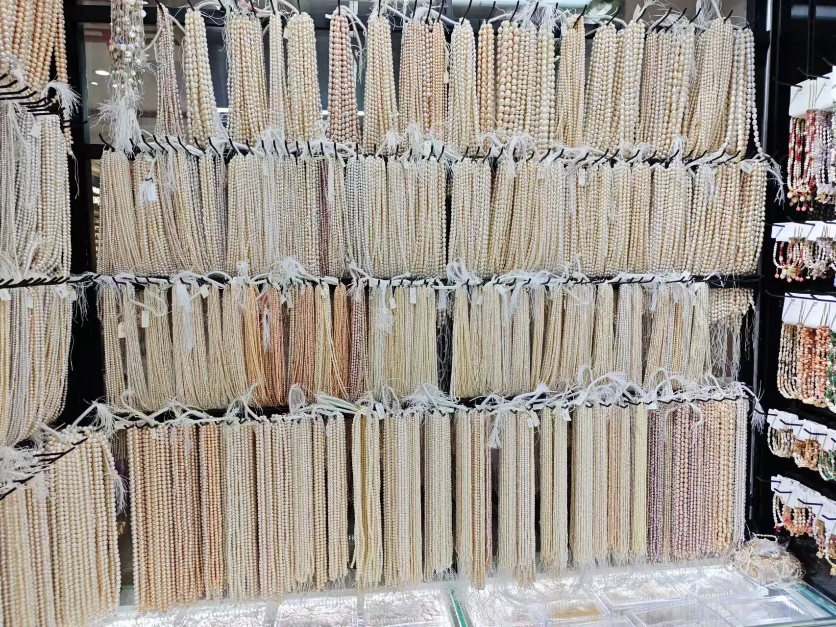 Yiwu Honghao Import And Export Co., Ltd. 2