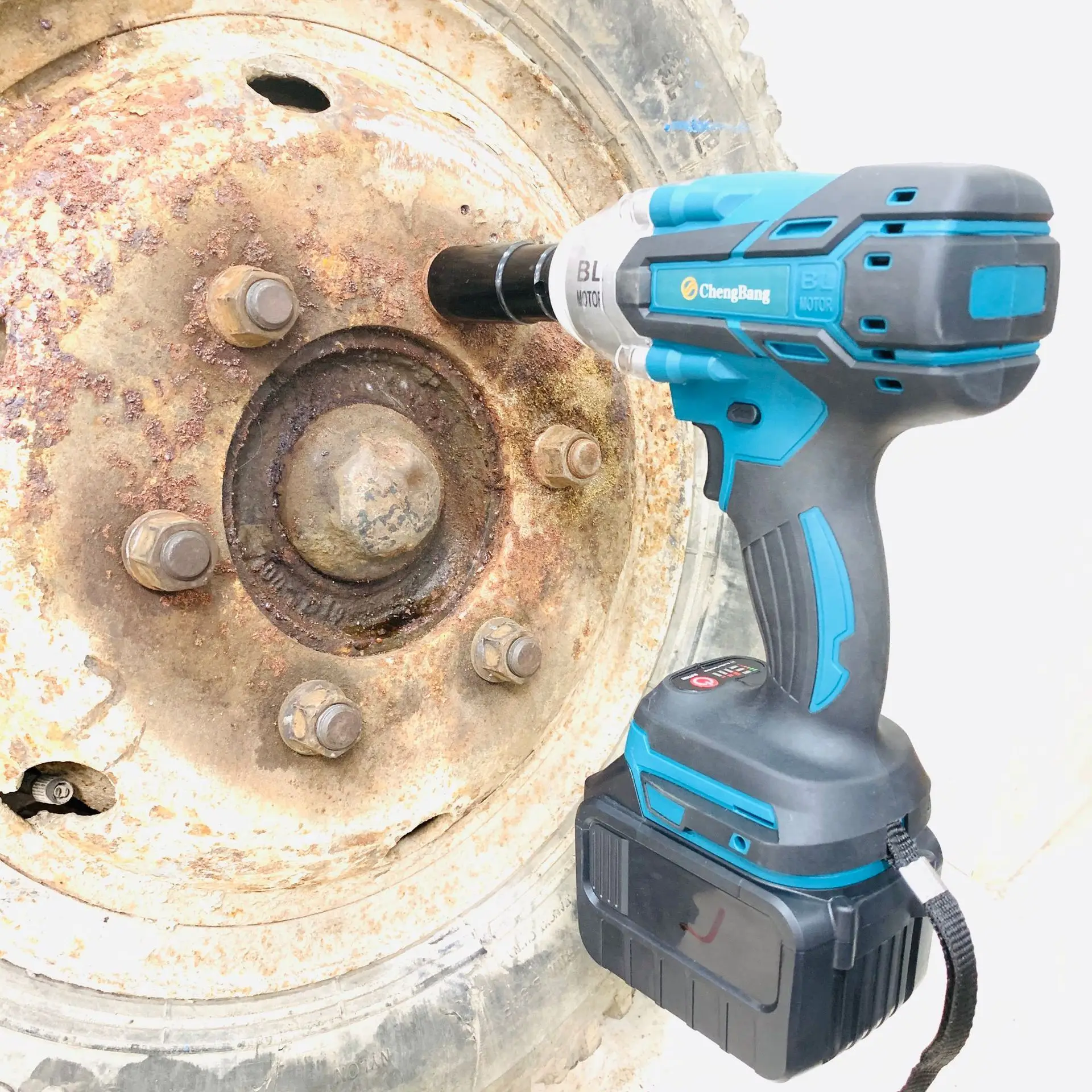 800-1200N.m车辆维修用高扭矩无刷电动冲击扳手可充电锂重型无绳扳手| Alibaba.com