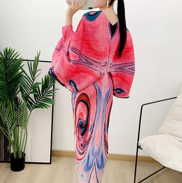 2024 Spring New Pleated Fishtail Dress Batwing Sleeve Vneck Printing   H3c60e8fc4ebe4a2c9acbabb1ed83be88A 