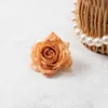 Fleur unique orange rétro
