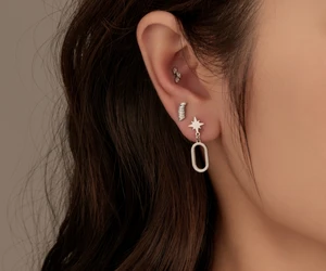 Titanium Zircon Triple Tilt Rectangle Flat Back Labret Tragus Helix Cartilage Children's Ear Studs Piercing Earrings