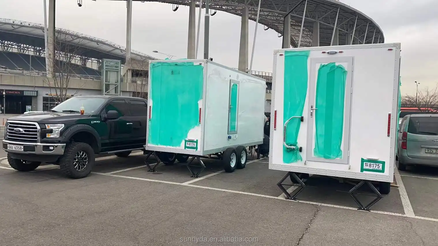 Public Vip Mobile Portable Toilet/bathroom Trailer For Sale Buy Portable Toilet With Trailer