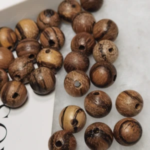 8mm Round Natural Pine Wood Beads 200pcs Per Bag Eco-Friendly Lead-Free Wooden Beads Natural Color
