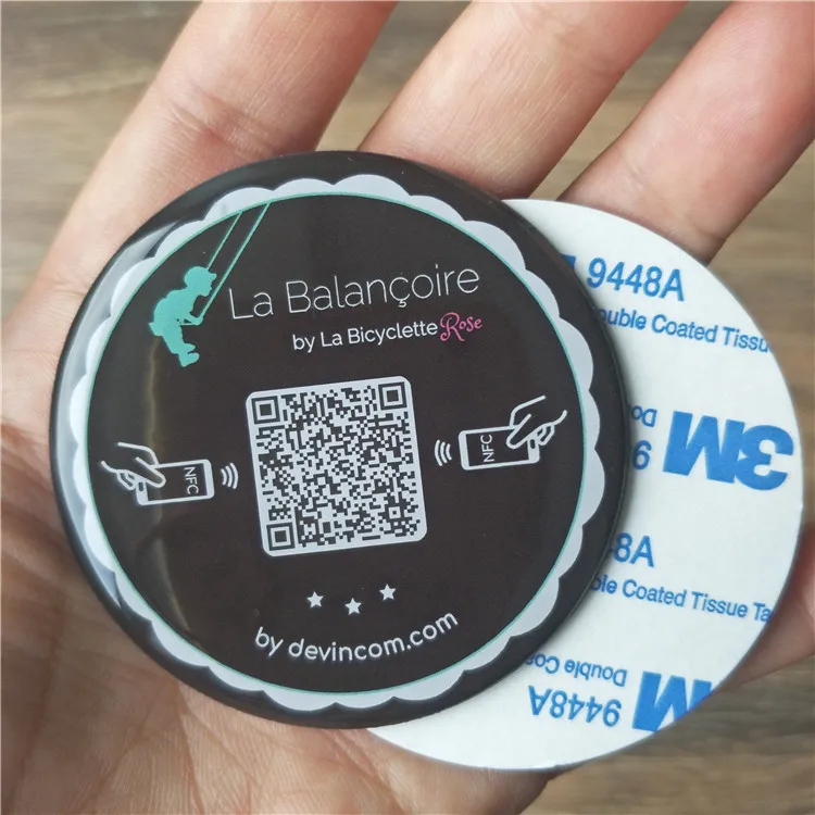 Customized 60mm Epoxy QR Code Menu NFC Tag 13.56MHz RFID Communication Interface Convenient Self Ordering Food in Restaurants