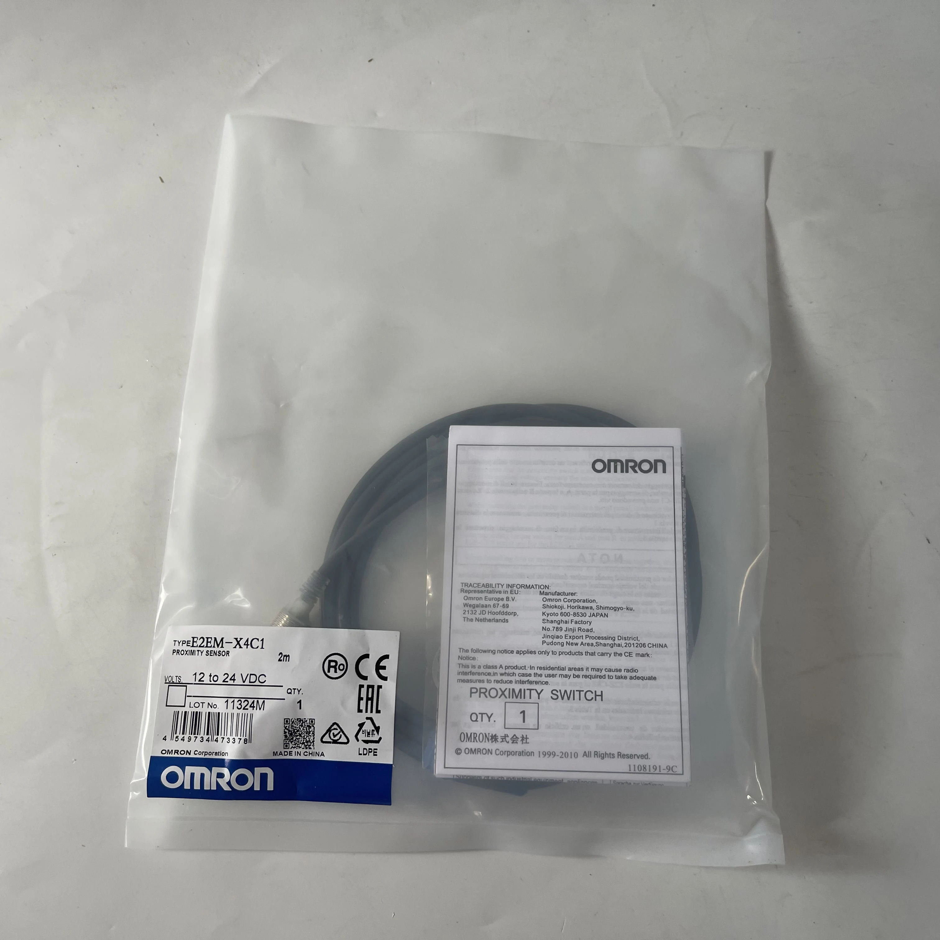 Omron Proximity Switch E2EM-X4C1 Omron Proximity Switch E2EM-X4C1