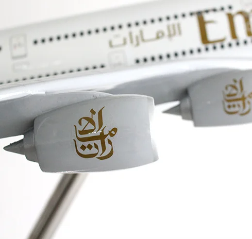 ヘルパ製エミレーツ航空公認モデル１／２００Ａ３８０－８００プラスティック樹脂製 31u2A2AXZnL.jpg_BO30,255,255,