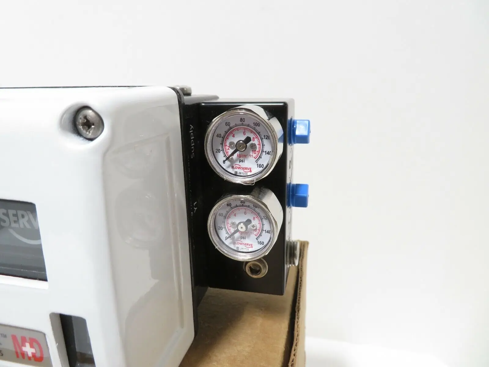 Control Valve With Pneumatic Actuator Flowserve Positioner 520MD With Stock Pneumatic Valve Positioner