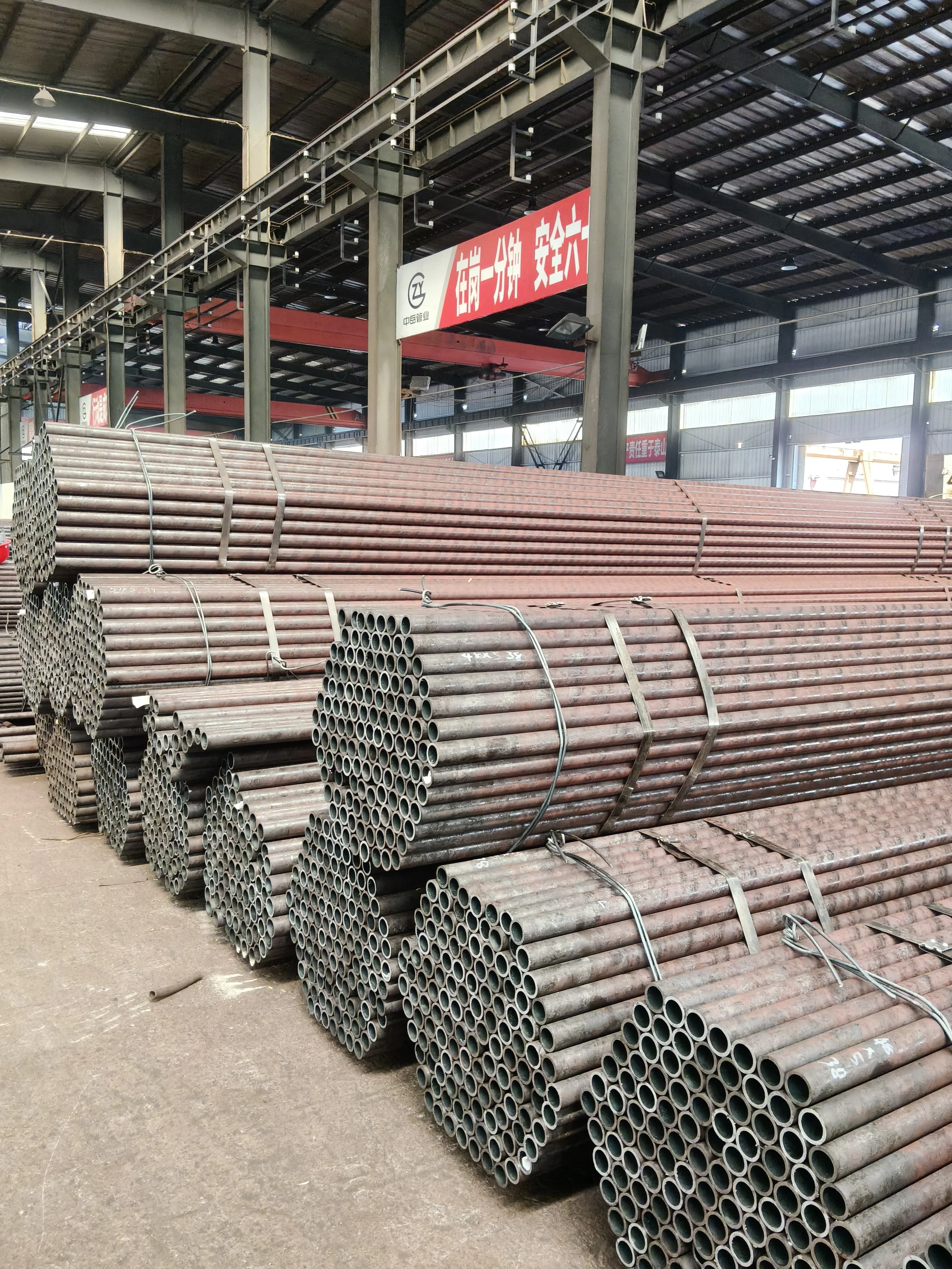 High Quality OEM Seamless Steel Tubes API Pipes for Drill Oil Structure Applications manufacture