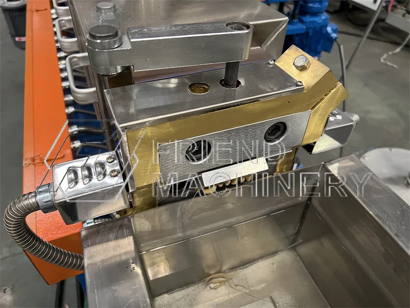 Laboratory Plastic Pellet Machine Small Granulator and Pelletizer for ...