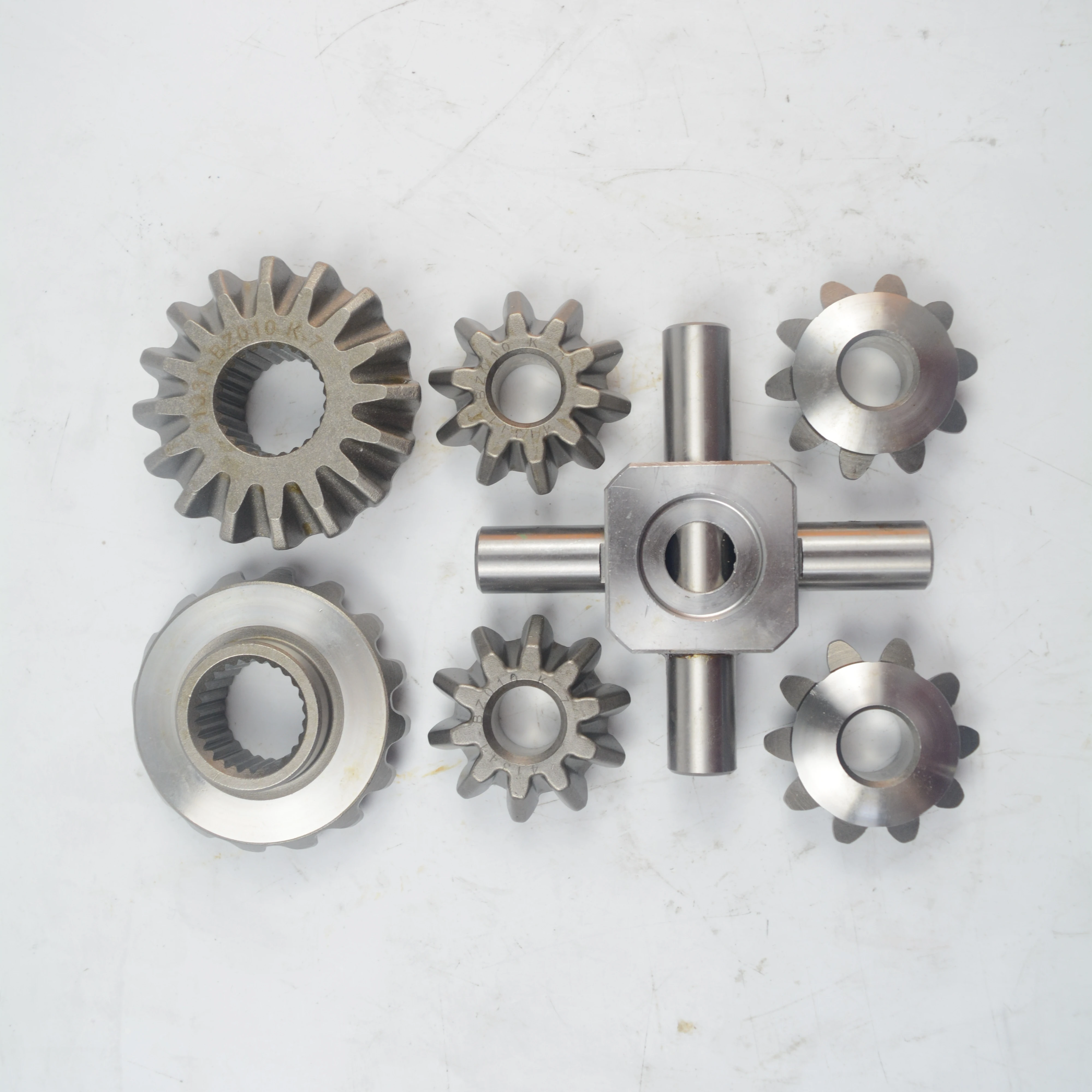 とうふ　2品種 Differential Spider Kit Gears for Toyota Daihatsu OEM