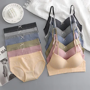 OEM Hot Sale of Women's Seamless Bra Made in China, Breathable Low U-shaped Back Bra, Color Contrast Stripe Underwear Set