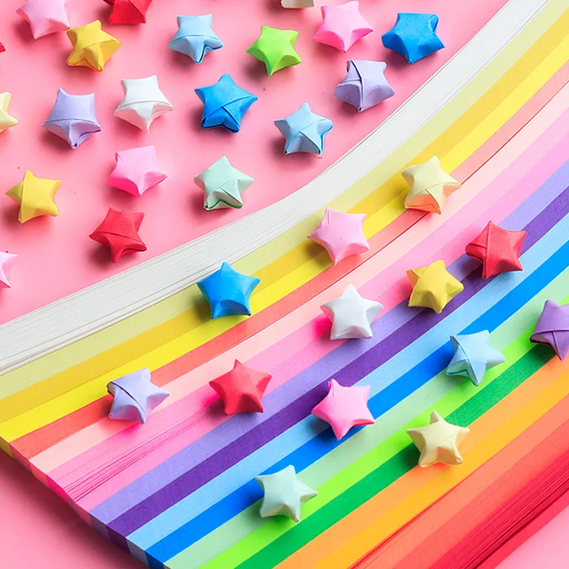 Wholesale Classic Cartoon Luminous Stars Paper Handmade Craft Star Paper Strip Lucky Paper Stars for DIY