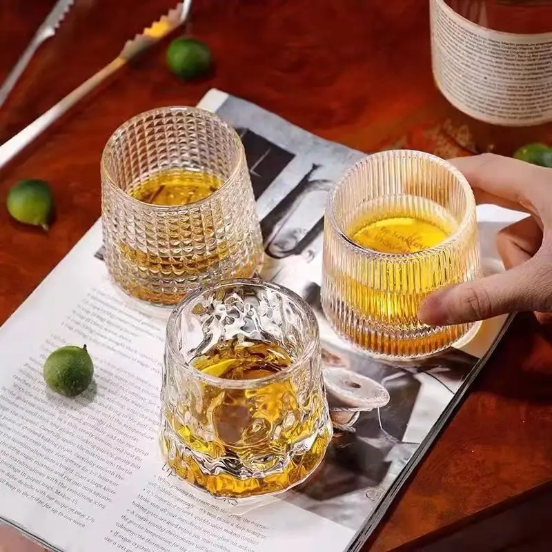 Nordic Design Embossed Transparent Crystal Luxury Rotating Glass Cup  Whiskey Cups with Walnut Ebony Stand for Wine Serving