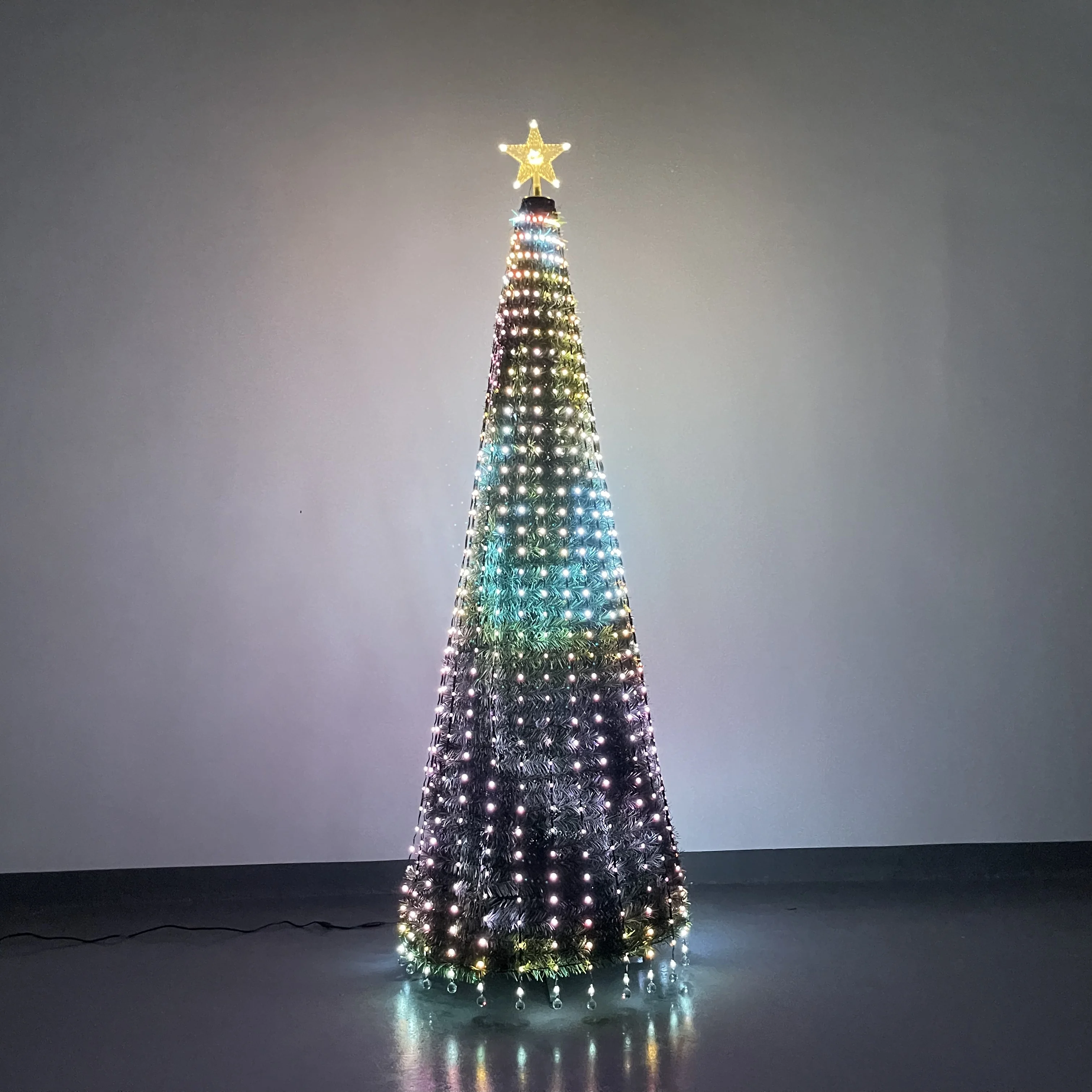 Smart  Led Christmas Tree  with Color Changing Led Lights for Christmas Decoration