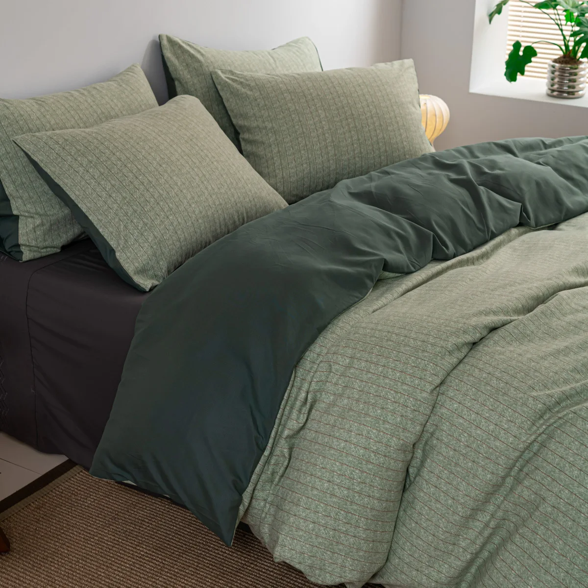 Autumn and Winter New Product Three Piece Bedding Set Thick Striped Duvet Cover Set Polyester Printed Bedding Set