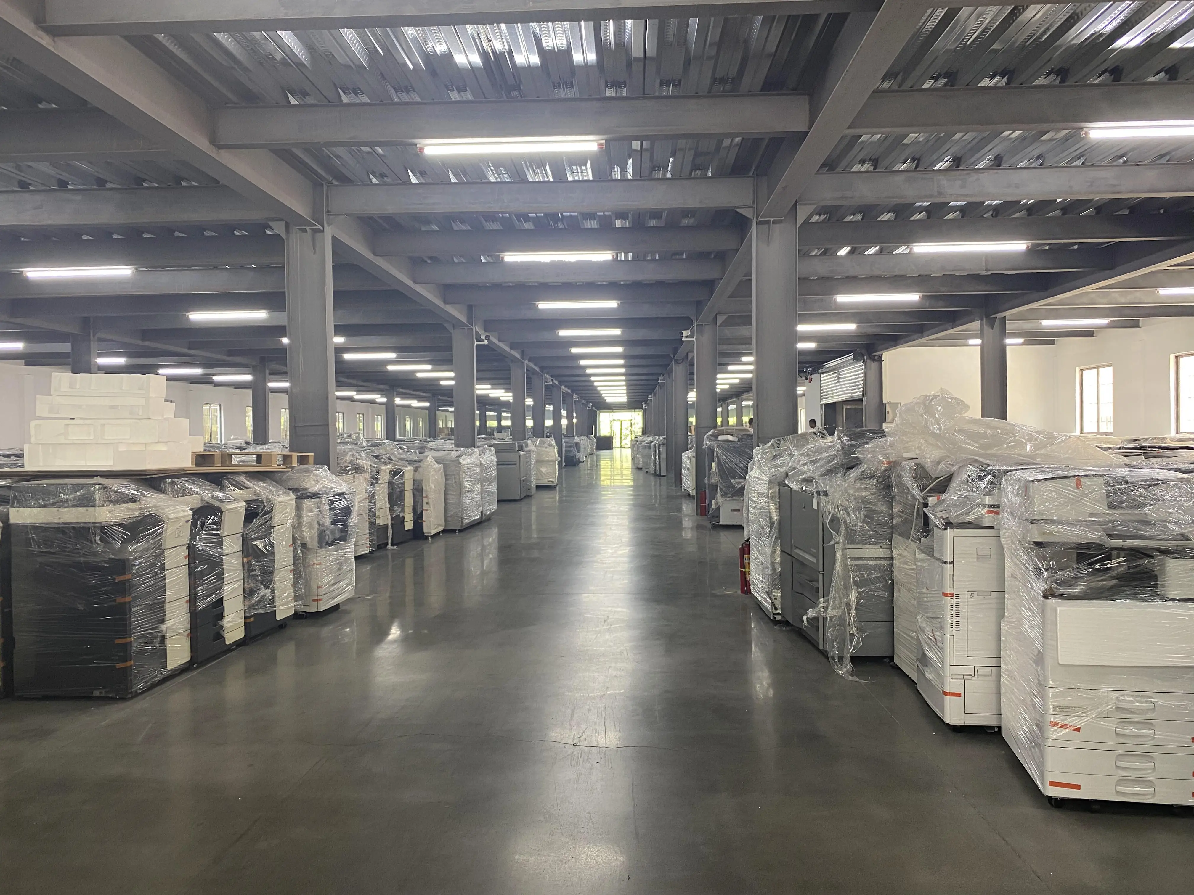 Foshan Shunfeng Office Equipment Co., Ltd. 2