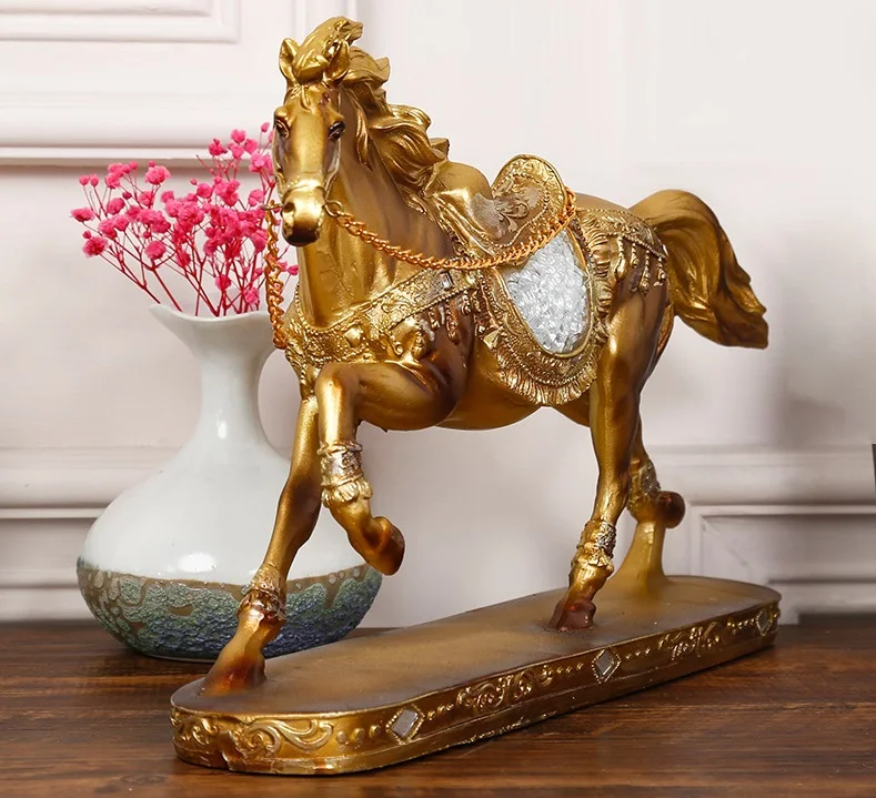 Living Room Decor Luxury Horse Sculpture Customized Poly Resin Animal