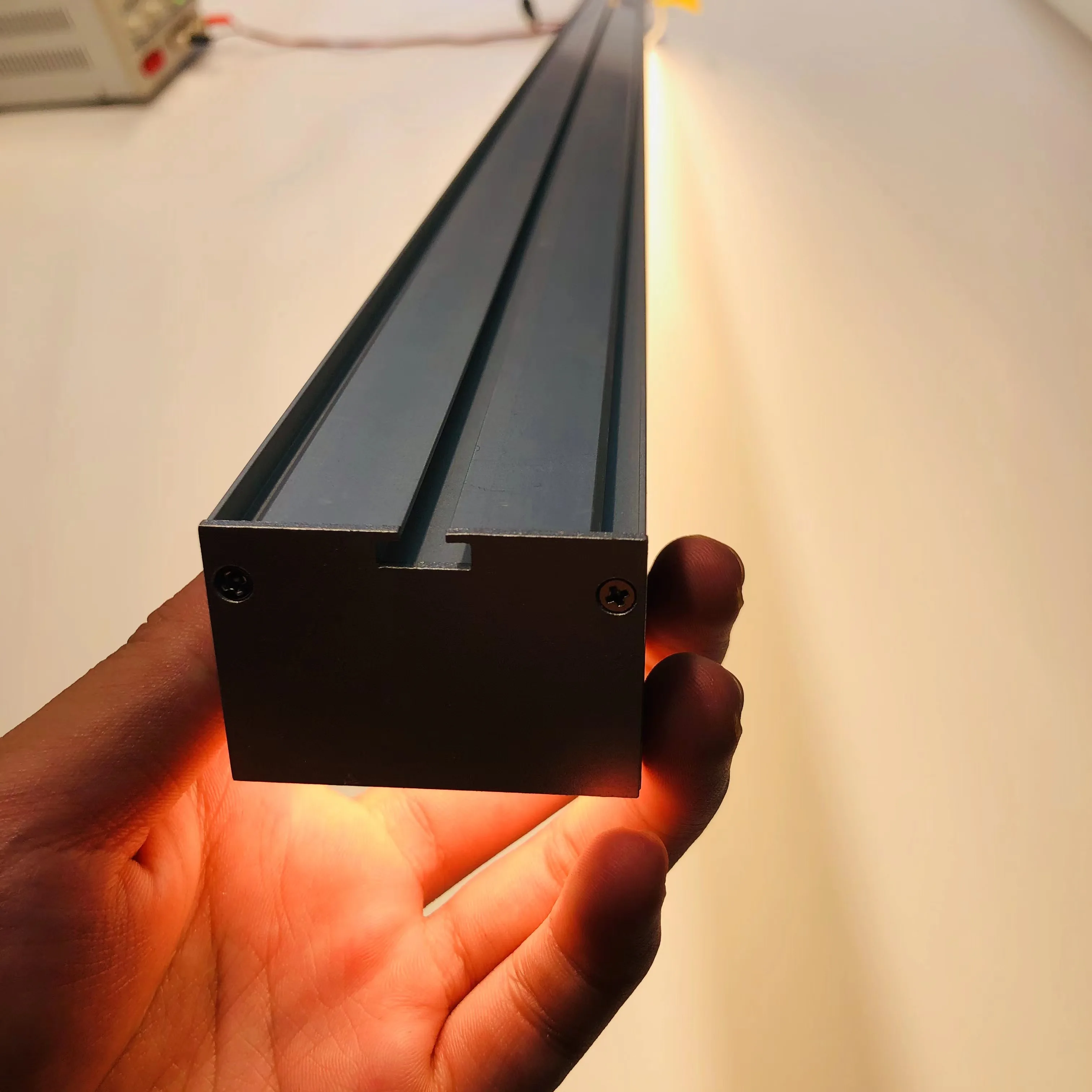 Custom Available Modern Ceiling Linear Pendant Lighting Suspended Led Linear Light Linkable for Office Shop