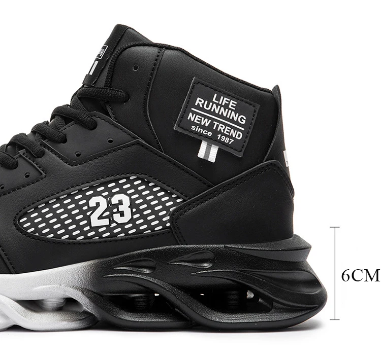 20 sapatos ~ duvidosos ~ que foram moda nos anos 2000 | News | Glamour