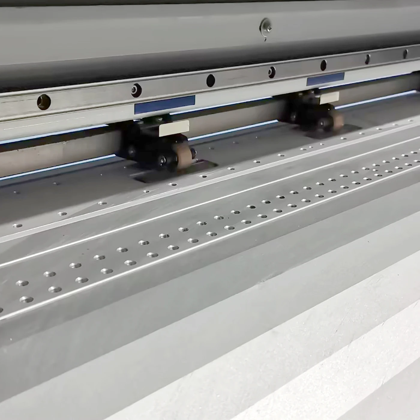 Used Roland VP540 Inkjet Printer for Label and Sticker Print